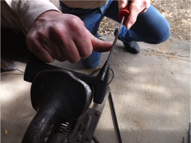 farrier-tips-need-to-finish-make-a-gouge-from-an-old-clinch-cutter